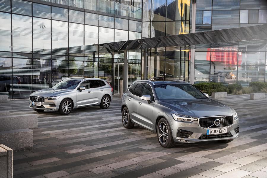  Volvo XC60 D5 R-Deisgn 2017 года  (UK) (фото 36 из 82)